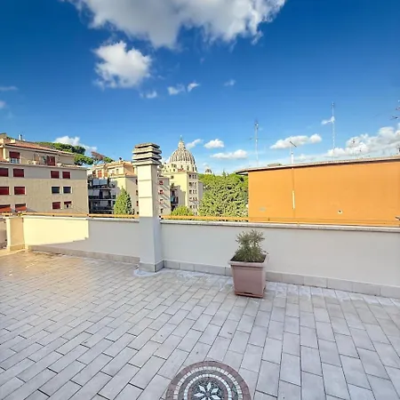 Rooftop View St Peter By Dama Apartament